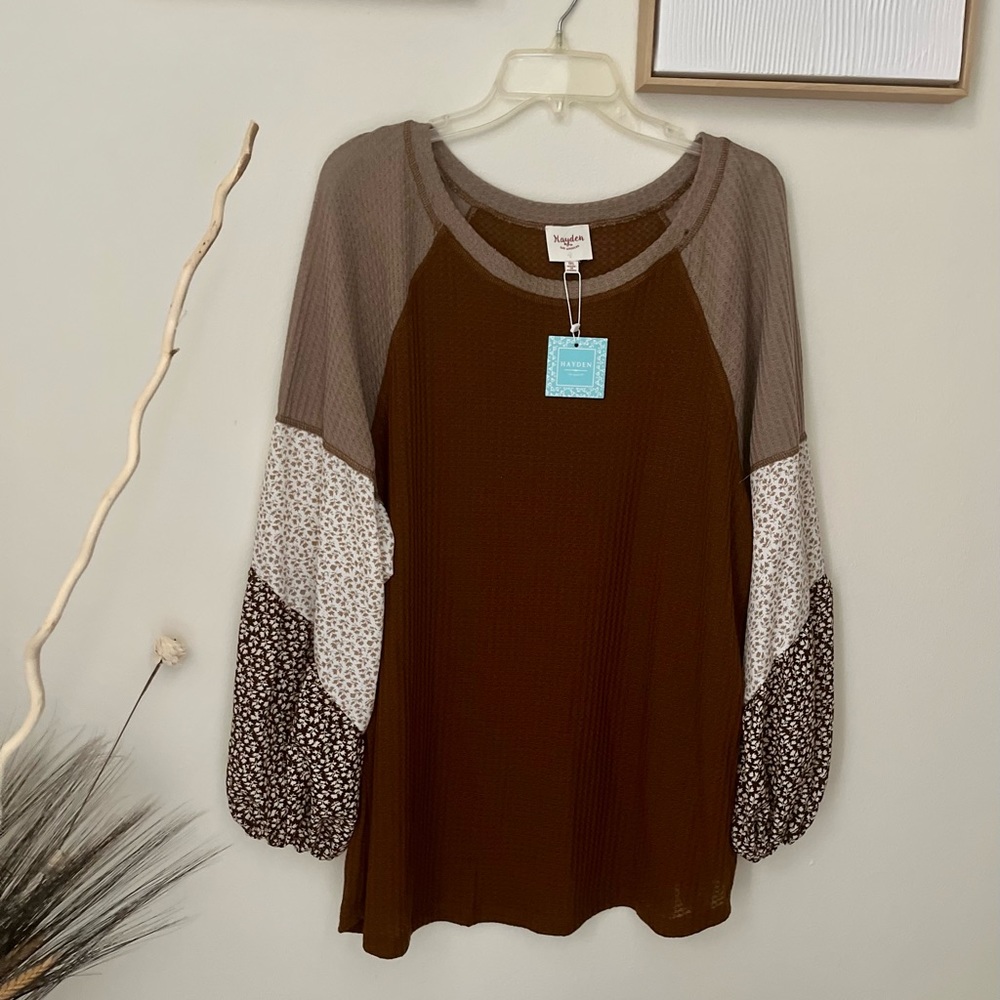 Plus size puff sleeve blouse